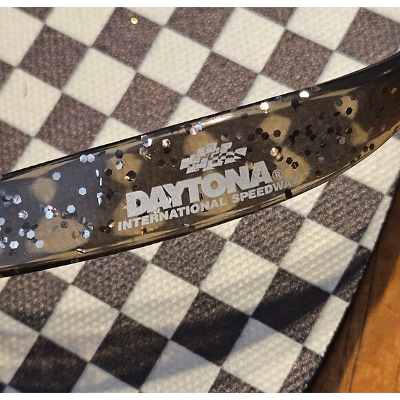 Sandals Flip Flops Black & White Daytona Speedway Racing Size 9 - Picture 3 of 4